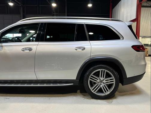 2020 Mercedes-Benz GLS 450 4MATIC