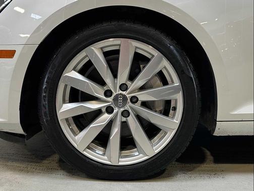 2017 Audi A4 2.0T Premium