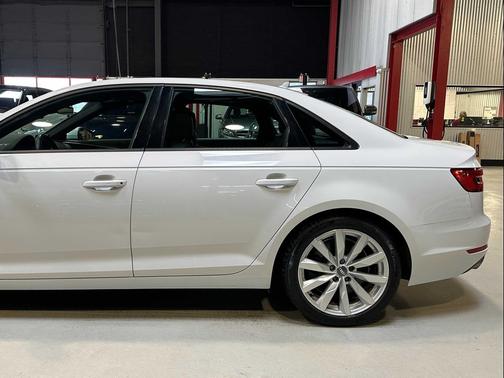 2017 Audi A4 2.0T Premium