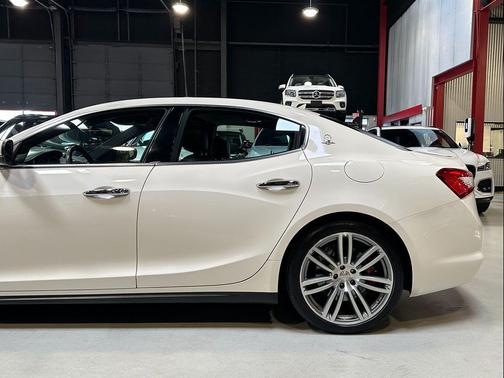 2019 Maserati Ghibli S Q4