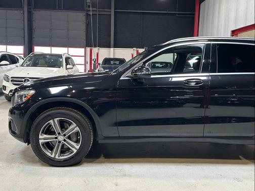 2016 Mercedes-Benz GLC 300 4MATIC