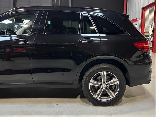 2016 Mercedes-Benz GLC 300 4MATIC