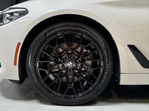 2019 BMW 530 xDrive