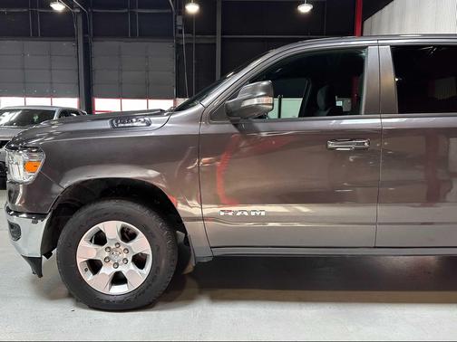 Granite Crystal Metallic Clearcoat 2021 RAM 1500 Big Horn/Lone Star