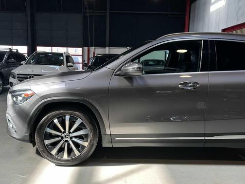 2021 Mercedes-Benz GLA 250 Base 4MATIC