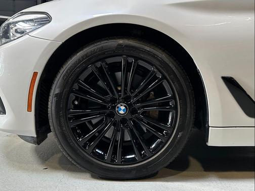 2019 BMW 530 xDrive
