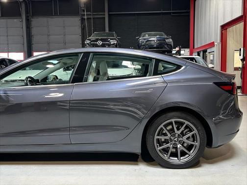 2018 Tesla Model 3 Performance