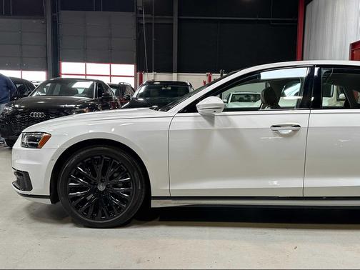 Glacier White Metallic 2019 Audi A8 L 3.0T