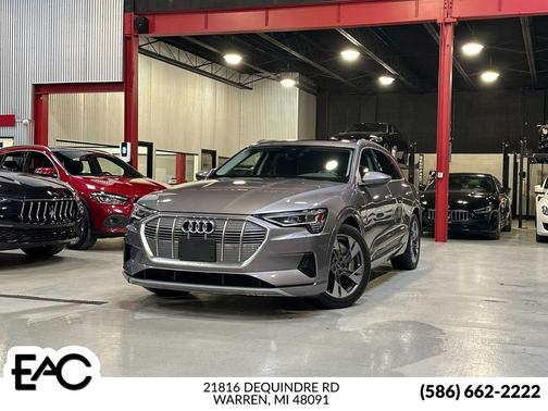 2022 Audi e-tron Premium