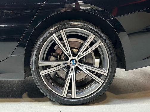 2019 BMW 330 xDrive
