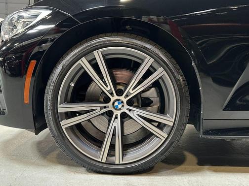 2019 BMW 330 xDrive