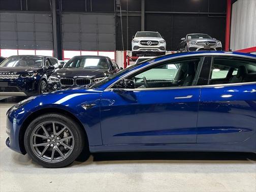 2020 Tesla Model 3 Standard Range