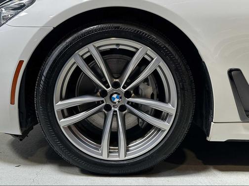 Alpine White 2017 BMW 740 xDrive