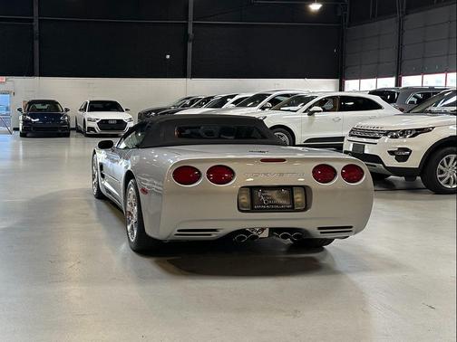 2000 Chevrolet Corvette Base