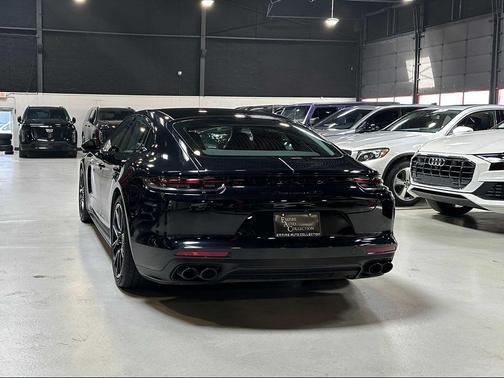 Jet Black Metallic 2020 Porsche Panamera GTS