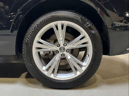 2019 Audi Q8 3.0T Premium Plus