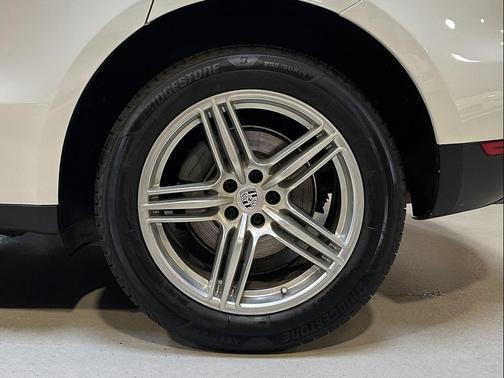 2019 Porsche Macan S