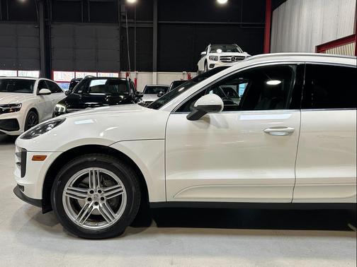 2019 Porsche Macan S