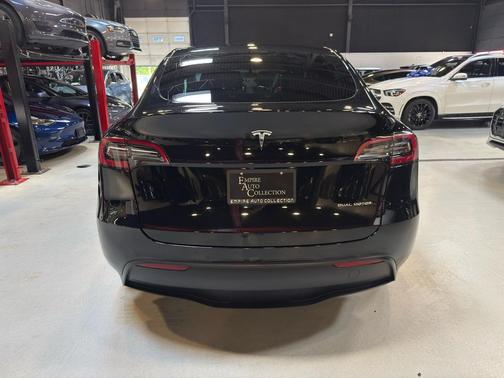 BLACK 2021 Tesla Model Y LONG RANGE SPORT UTILITY 4D