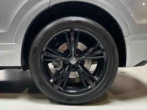 2019 Audi Q8 3.0T Premium Plus