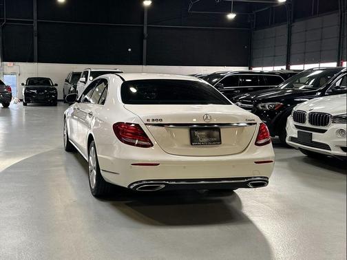 2017 Mercedes-Benz E-Class 4MATIC