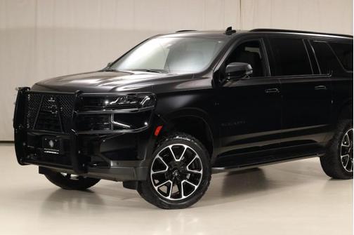 2023 Chevrolet Suburban RST