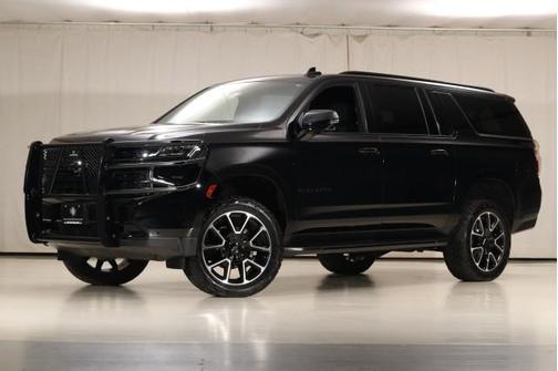 2023 Chevrolet Suburban RST