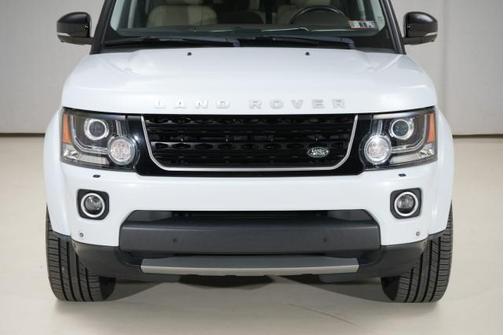2016 Land Rover LR4 Base