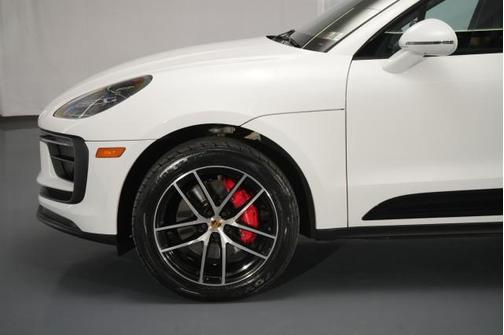 2022 Porsche Macan Macan S