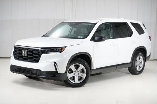 2023 Honda Pilot AWD LX