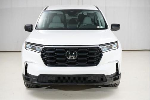 2023 Honda Pilot AWD LX