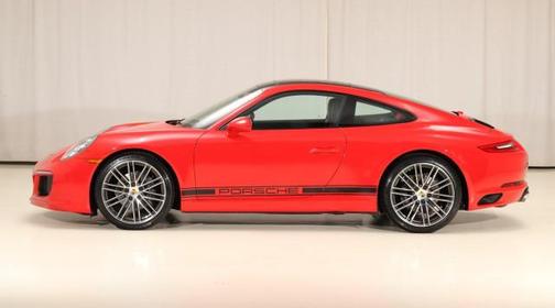 2018 Porsche 911 Carrera
