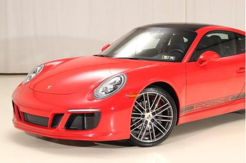 2018 Porsche 911 Carrera