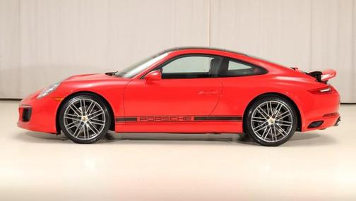 2018 Porsche 911 Carrera