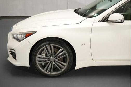 Moonlight White 2015 INFINITI Q50 Sport