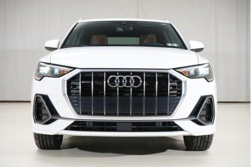 2022 Audi Q3 45 S line Premium