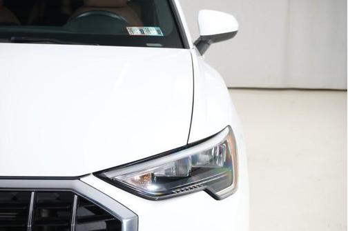 2022 Audi Q3 45 S line Premium