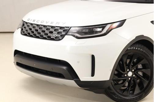 2022 Land Rover Discovery P300 S