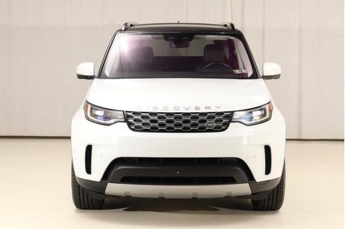 2022 Land Rover Discovery P300 S