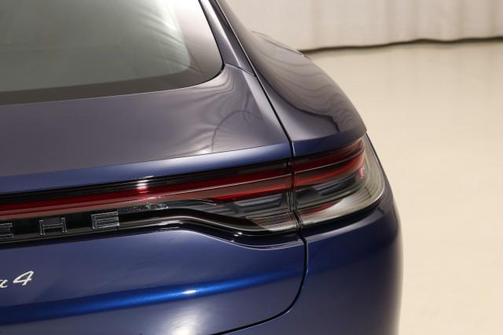 2021 Porsche Panamera 4