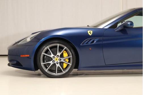 2014 Ferrari California Base