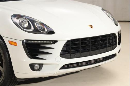 2017 Porsche Macan Base