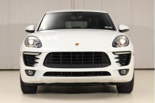 2017 Porsche Macan Base