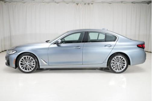 2022 BMW 530 i xDrive
