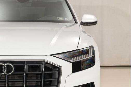 2023 Audi Q8 55 Premium Plus