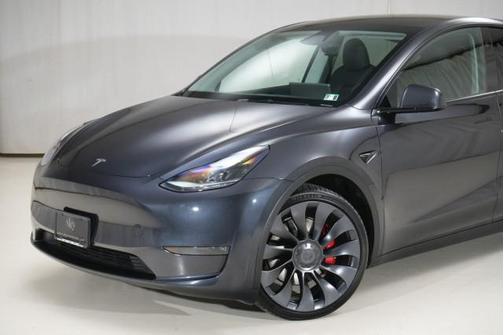2024 Tesla Model Y Performance Dual Motor All-Wheel Drive