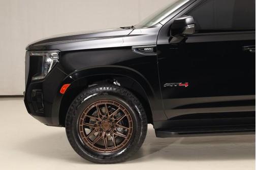 2023 GMC Yukon 4WD AT4