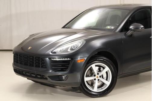 2017 Porsche Macan Base