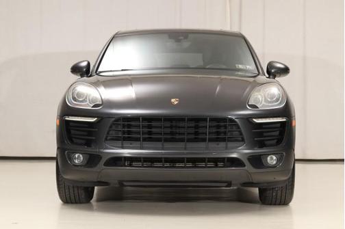 2017 Porsche Macan Base