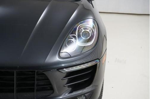 2018 Porsche Macan Sport Edition